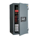 Комбиниран метален сейф Valberg GARANT-75 EL